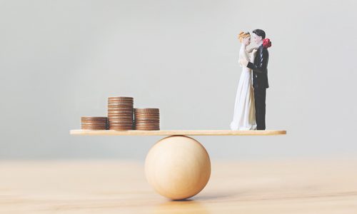 Financial save money for wedding. Prepare for marriage expenses